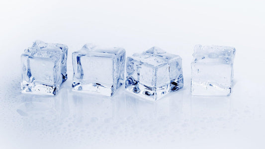 Ice cubes symbolizing natural ways to reduce testicular heat and support male fertility through cooling & lifestyle changes.
